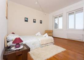 Apartment Rea 5