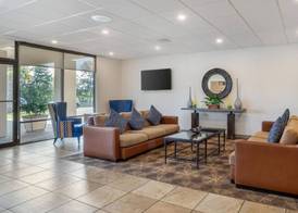Best Western Crossroads Inn 3
