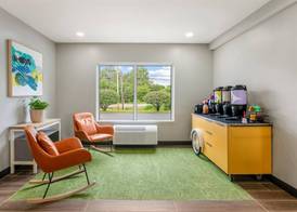 Spark By Hilton Freeport 2
