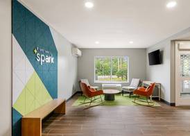 Spark By Hilton Freeport 3