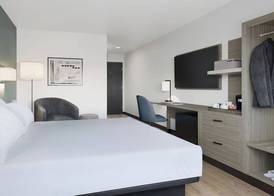 Hyatt Select Lansing West 4