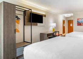 Comfort Inn & Suites Hadley - Amherst 5