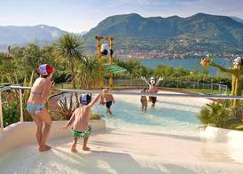 Weekend Glamping Resort 2
