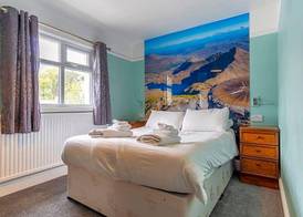Padarn Hotel 2