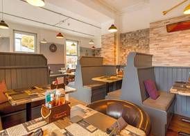 Padarn Hotel 4
