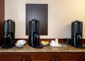 Red Roof Inn & Suites Wilmington – New Castle 5