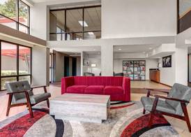 Ramada by Wyndham Tulsa Broken Arrow 4