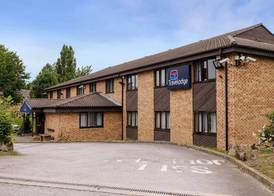 Travelodge Barnsley 5