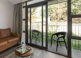 Westciti Caroco Aparthotel 4