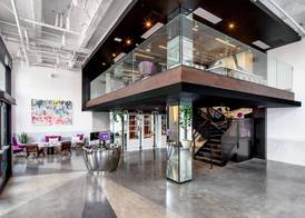 YOTEL San Francisco, Select by Hilton 2