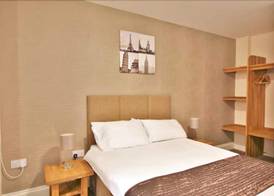 Central Studios Gloucester Place by Roomsbooked 2