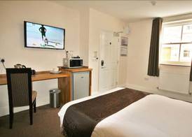 Central Studios Gloucester Place by Roomsbooked 5