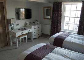 Castle View Guest House 4