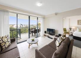 Oaks Sunshine Coast Seaforth Resort 5