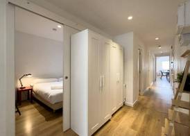 AinB Barcelona Sants Apartments 5