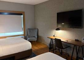 Surface Boutique Hotel, Will Rogers Airport, Fairgrounds, Restaurant & Bar 5