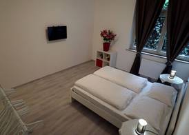 Mary's Rooms & Apartments 5