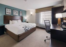 Sleep Inn & Suites Port Clinton 5