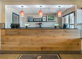 Country Inn & Suites by Radisson, Rossford - Toledo South 2