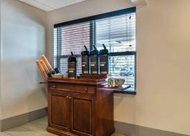 Country Inn & Suites by Radisson, Rossford - Toledo South 4