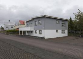A. Bernhard Guest House 3