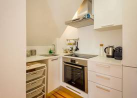 Bica Historical Tram Apartment 4