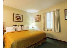 Eco Lodge Inn & Suites Bentonville near I 49 5