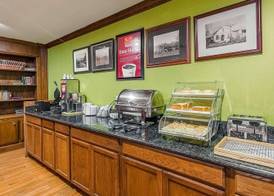 Econo Lodge Inn & Suites Norton - Wise South 5