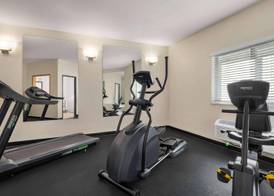 Super 8 By Wyndham Grove City 5