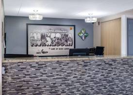 Super 8 by Wyndham Owatonna 3