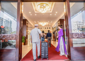 Century Riverside Hotel Hue 4