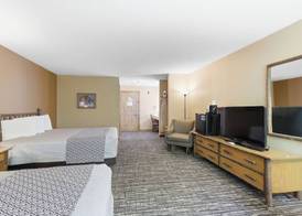 The Lodge at Crooked Lake 3