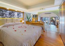 Oceanis Beach & Spa Resort 3
