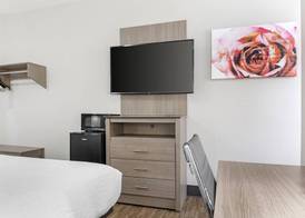 SureStay Hotel by Best Western Findlay 5