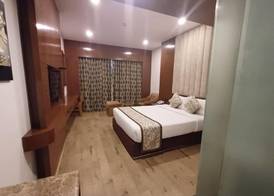 Hotel Benzz Park Chennai 5
