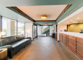 Quality Inn Near the Island Pigeon Forge 4