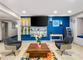 Microtel Inn & Suites by Wyndham Greenville / Woodruff Rd 3