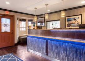 Quality Inn & Suites Dallas-Cityplace 4
