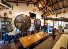 Etna Quota Mille Boutique Hotel, Typical Sicilian Food & Wine 3