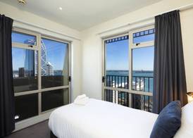 Auckland Harbour Suites 4