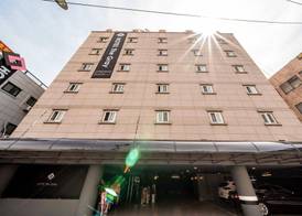 THE GRAY HOTEL 3