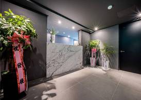 THE GRAY HOTEL 4