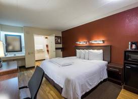 Red Roof Inn PLUS+ Washington DC Rockville 4