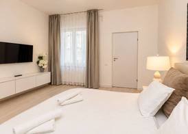 Metropole Apartments Old Town 3