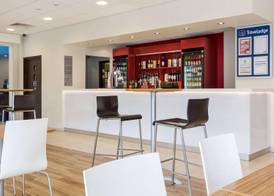 Travelodge Aldershot 5