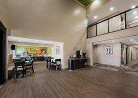 Sleep Inn Madison 4