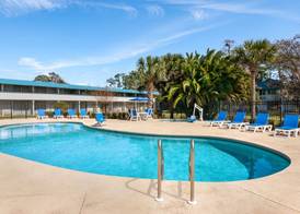 Baymont By Wyndham Daytona Beach/Intl Speedway 2