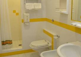 Yellow Park Hotel 5