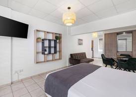 Larnaca Bay Suites 2