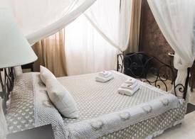 Vatican Rooms Accommodation 3